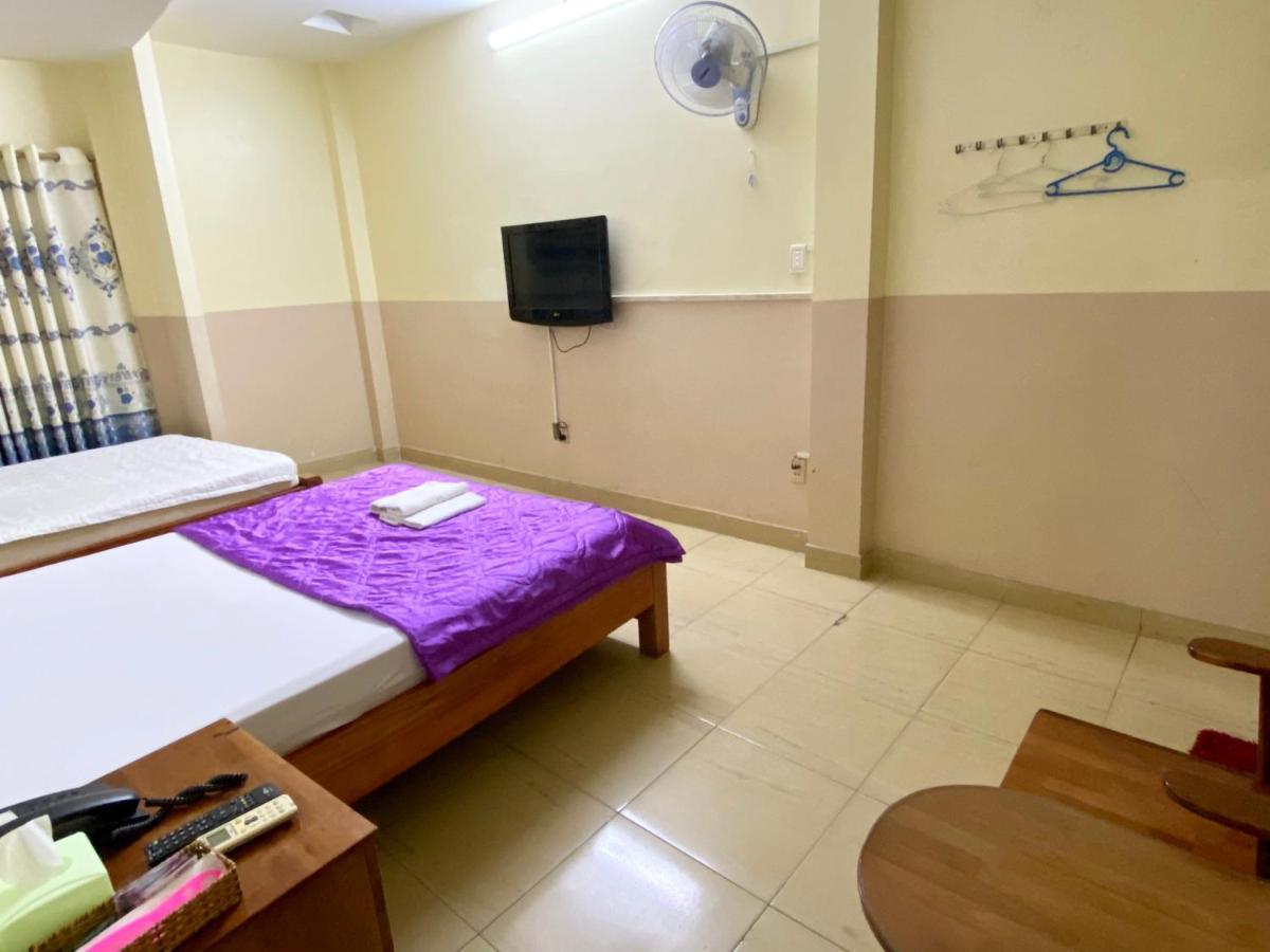 Ngoc Trinh Hotel Хошимин Экстерьер фото