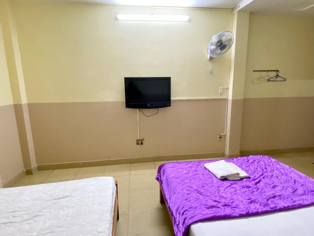 Ngoc Trinh Hotel Хошимин Экстерьер фото