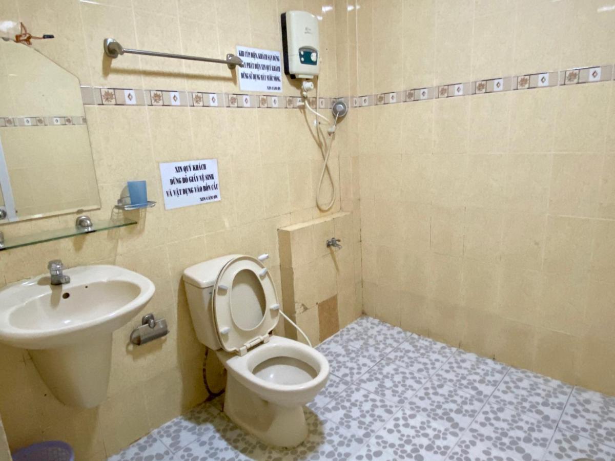 Ngoc Trinh Hotel Хошимин Экстерьер фото