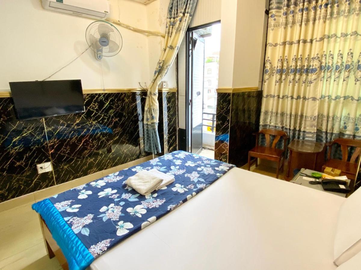 Ngoc Trinh Hotel Хошимин Экстерьер фото
