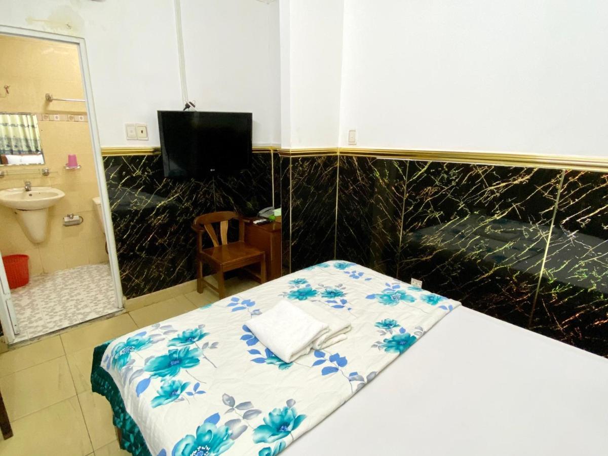 Ngoc Trinh Hotel Хошимин Экстерьер фото