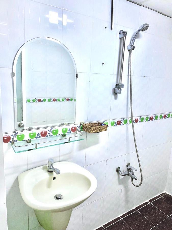Ngoc Trinh Hotel Хошимин Экстерьер фото