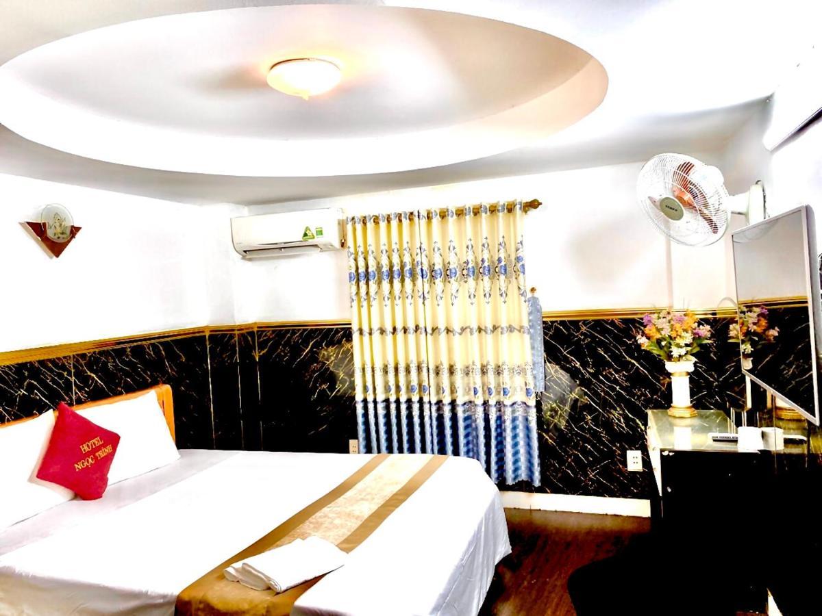 Ngoc Trinh Hotel Хошимин Экстерьер фото